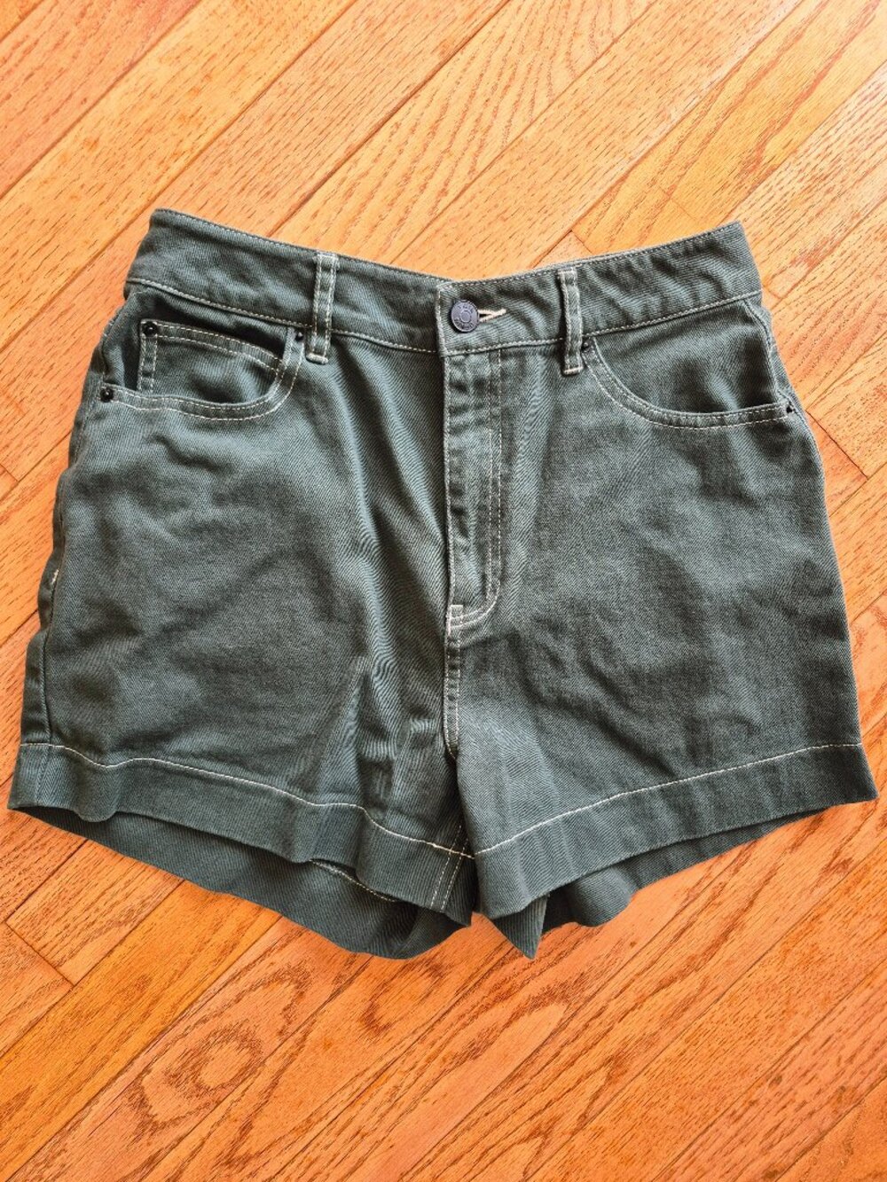 Twik Green Shorts High Rise Organic Cotton Womens Size 28 Casual Festival Summer